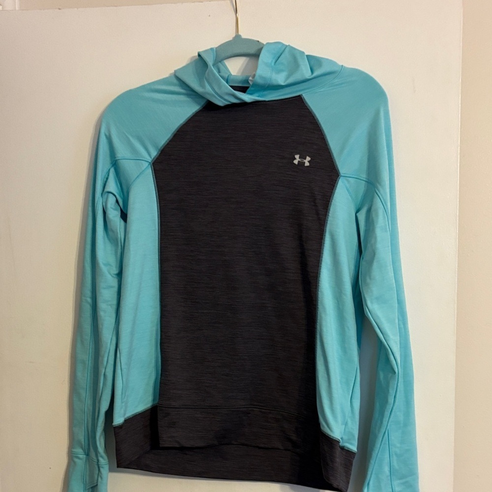 Under Armour Women’s Aqua & Charcoal Hooded Pullover. Size M